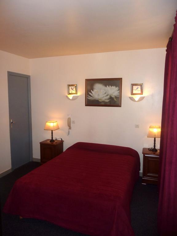 Longo Mai Hotel Arles Ruang foto